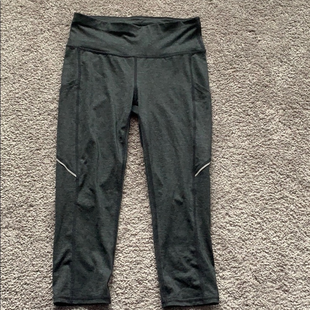 Grey Capri workout pants
